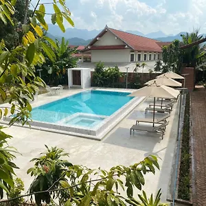 vangsavath.hotelsluangprabang.com/